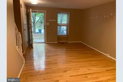 11906 Fieldthorn Court, Reston, VA 20194 - Photo 5