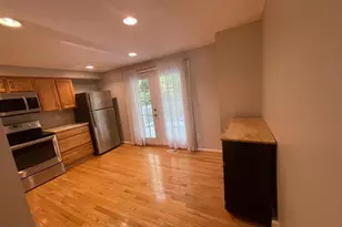 11906 Fieldthorn Ct, Reston, VA 20194 - Photo 3