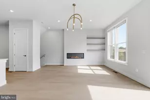 2389 Liberty Loop, Herndon, VA 20171 - Photo 19