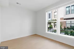 2389 Liberty Loop, Herndon, VA 20171 - Photo 11