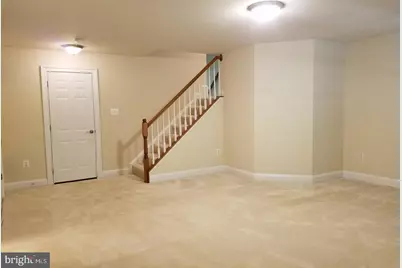 5985 Meadow Brook Drive, Burke, VA 22015 - Photo 7