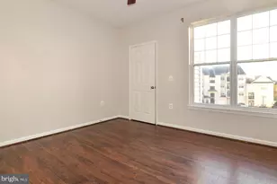 11317 Aristotle Dr, Fairfax, VA 22030 - Photo 9