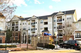 11317 Aristotle Dr, Fairfax, VA 22030 - Photo 17