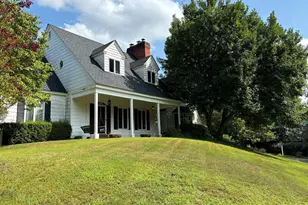 10024 Colvin Run Rd, Great Falls, VA 22066 - Photo 1