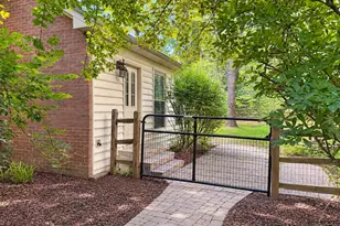 6762 Bronze Post Rd, Centreville, VA 20121 - Photo 3