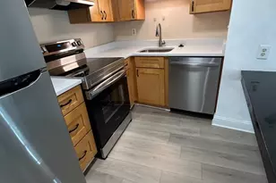 5802 Royal Ridge Dr, Springfield, VA 22152 - Photo 9