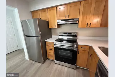 5802 Royal Ridge Drive #B, Springfield, VA 22152 - Photo 7
