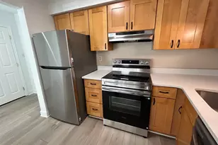 5802 Royal Ridge Dr, Springfield, VA 22152 - Photo 7