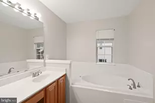 2477 Sugar Mill Way, Herndon, VA 20171 - Photo 25
