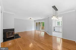 11200 Beaver Trail Ct, Reston, VA 20191 - Photo 3