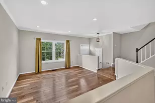 3957 Rosebay Ct, Fairfax, VA 22033 - Photo 3