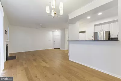 6825 Brindle Heath Way #294 B, Alexandria, VA 22315 - Photo 3