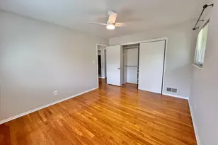 7700 Glenister Dr, Springfield, VA 22152 - Photo 11