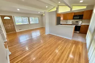 7700 Glenister Dr, Springfield, VA 22152 - Photo 5