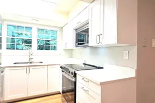12103 Green Ledge Ct, Fairfax, VA 22033 - Photo 13