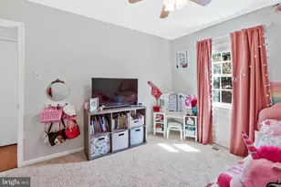 2434 Windbreak Dr, Alexandria, VA 22306 - Photo 15