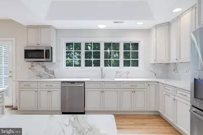 9395 Wolf Trap Creek Court, Great Falls, VA 22066 - Photo 29