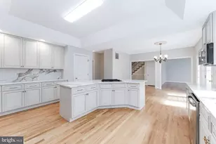 9395 Wolf Trap Creek Ct, Great Falls, VA 22066 - Photo 31