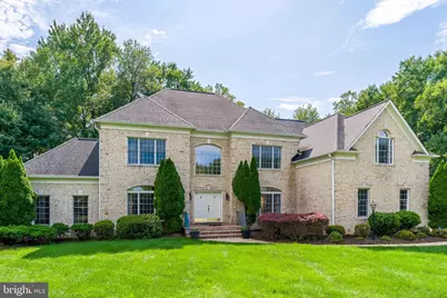9395 Wolf Trap Creek Court, Great Falls, VA 22066 - Photo 3