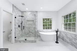 9395 Wolf Trap Creek Ct, Great Falls, VA 22066 - Photo 43