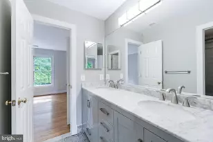 9395 Wolf Trap Creek Ct, Great Falls, VA 22066 - Photo 49