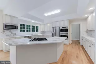 9395 Wolf Trap Creek Ct, Great Falls, VA 22066 - Photo 27