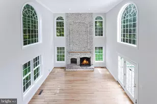 9395 Wolf Trap Creek Ct, Great Falls, VA 22066 - Photo 35