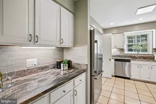 11151 Conestoga Ct, Oakton, VA 22124 - Photo 11