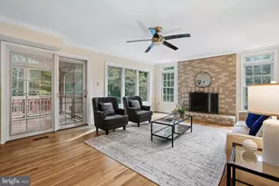 11151 Conestoga Ct, Oakton, VA 22124 - Photo 3