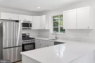 8009 Gosport Ln, Springfield, VA 22151 - Photo 5