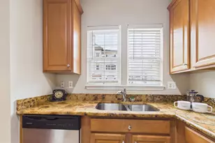11626A Cavalier Landing Ct, Fairfax, VA 22030 - Photo 15