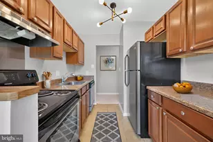 6437 Richmond Hwy, Alexandria, VA 22306 - Photo 3