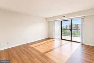 8380 Greensboro Dr, McLean, VA 22102 - Photo 7