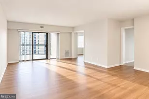 8380 Greensboro Dr, McLean, VA 22102 - Photo 5