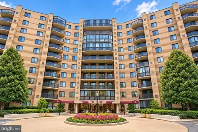 8380 Greensboro Drive #903, McLean, VA 22102 - Photo 1