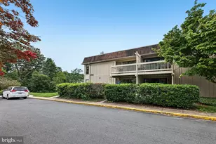 5765 Rexford Ct, Springfield, VA 22152 - Photo 3