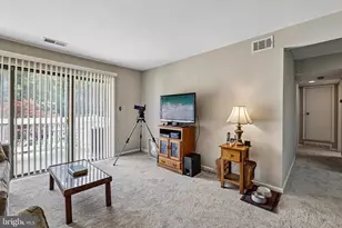5765 Rexford Ct, Springfield, VA 22152 - Photo 5
