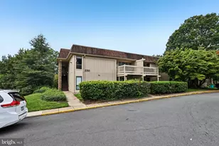 5765 Rexford Ct, Springfield, VA 22152 - Photo 1