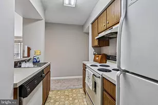 5765 Rexford Ct, Springfield, VA 22152 - Photo 11