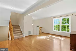 14523 Sully Lake Ct, Centreville, VA 20120 - Photo 7