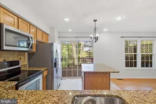 14523 Sully Lake Ct, Centreville, VA 20120 - Photo 13