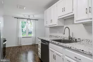 7807 Freehollow Dr, Falls Church, VA 22042 - Photo 13