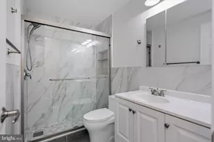 7807 Freehollow Dr, Falls Church, VA 22042 - Photo 17
