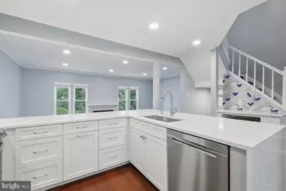 9629 Pierrpont Street, Burke, VA 22015 - Photo 11
