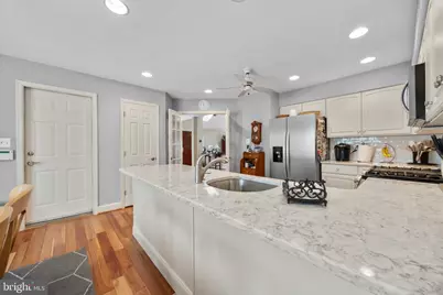 2924 Oakbury Court, Oakton, VA 22124 - Photo 7