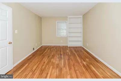 1860 Golf View Court, Reston, VA 20190 - Photo 23