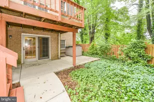 1860 Golf View Ct, Reston, VA 20190 - Photo 13