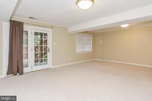 1860 Golf View Ct, Reston, VA 20190 - Photo 17