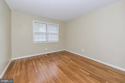 1860 Golf View Court, Reston, VA 20190 - Photo 25