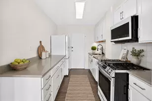 6641 E Wakefield Dr, Alexandria, VA 22307 - Photo 3